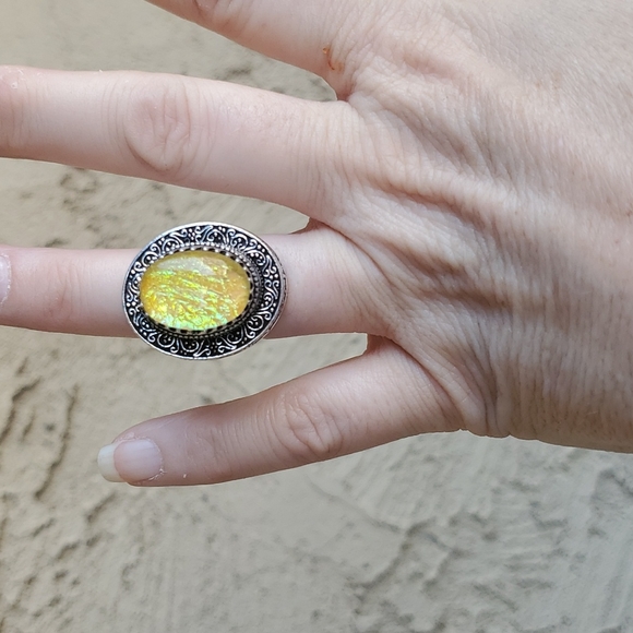 New Triplet Opal Antique Design 925 Silver Statement Ring. - Picture 6 of 14